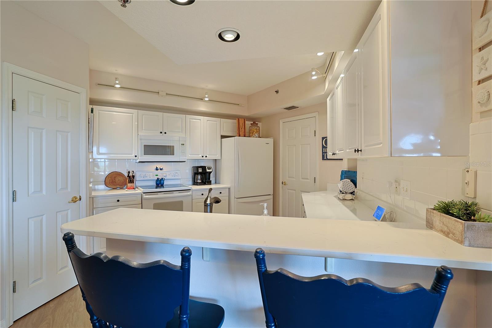 5300 S ATLANTIC AVE #6-402, NEW SMYRNA BEACH, FL — photo 8