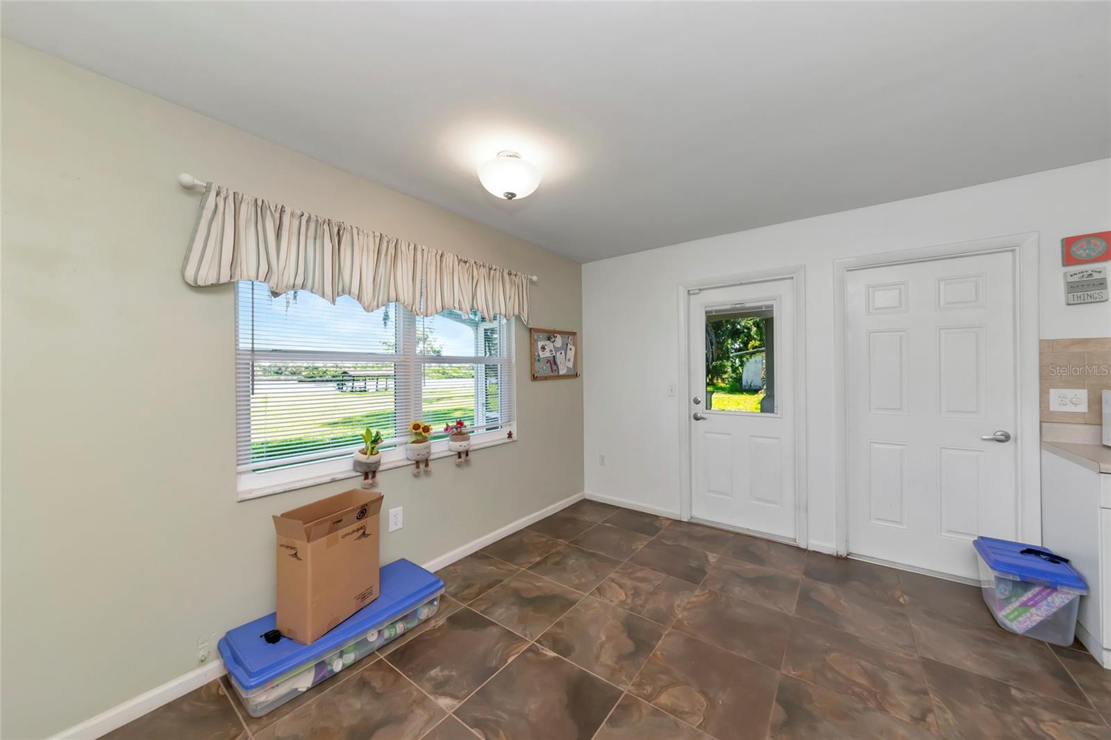 11903 UPPER MANATEE RIVER RD, BRADENTON, FL — photo 9