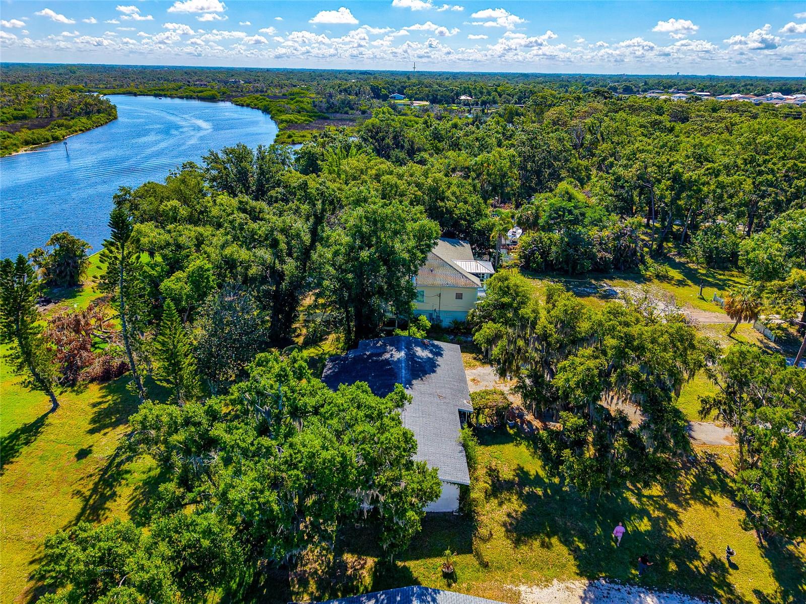 11903 UPPER MANATEE RIVER RD, BRADENTON, FL — photo 40