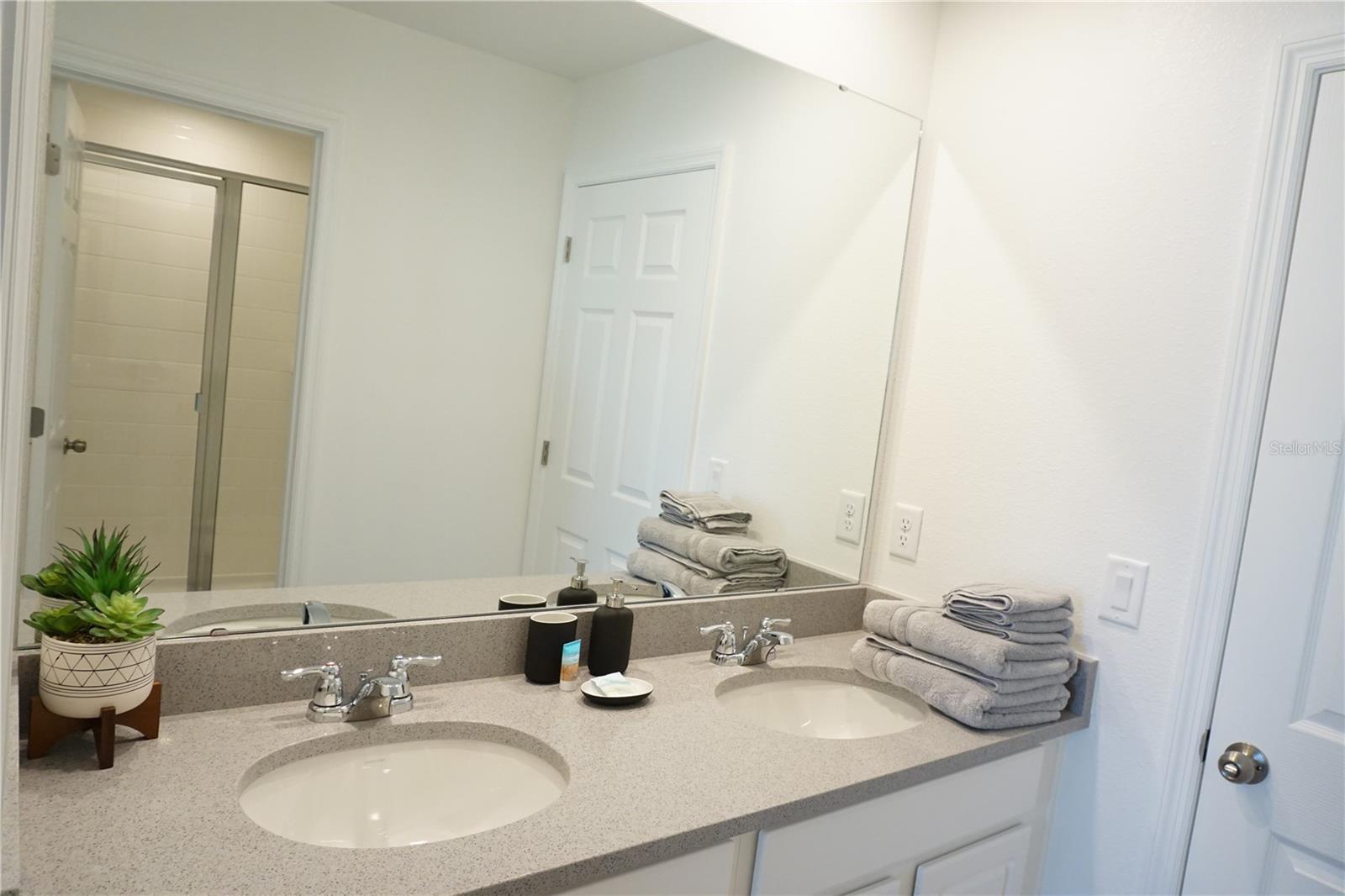 8914 CAROLINE BAY CT, KISSIMMEE, FL — photo 36