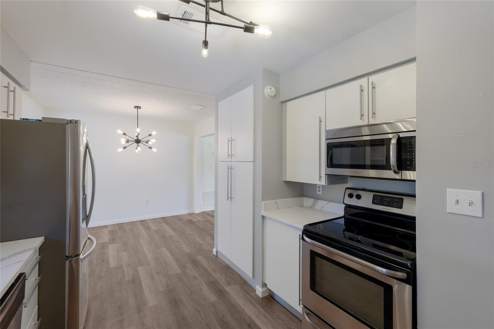 2654 GRAND CAYMAN ST, SARASOTA, FL — photo 12
