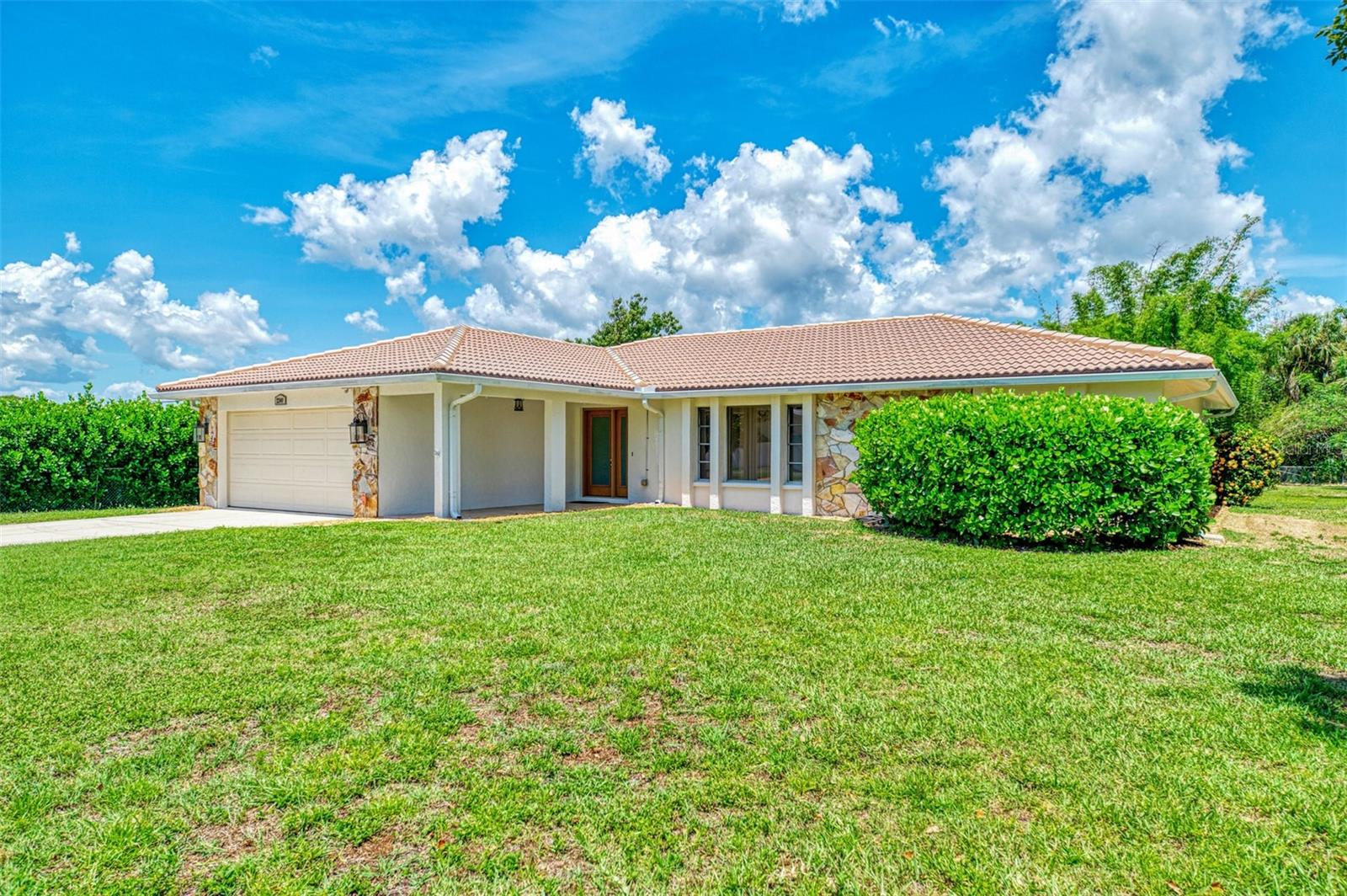 2340 PALMETTO ST, NOKOMIS, FL — photo 2