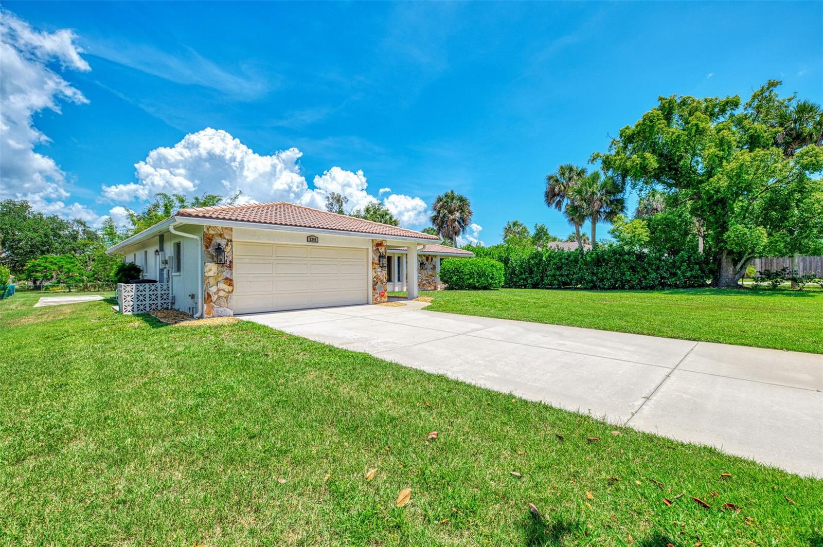 2340 PALMETTO ST, NOKOMIS, FL — photo 3
