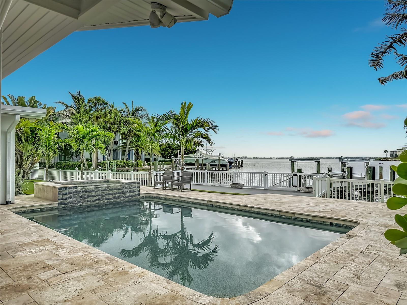 605 KEY ROYALE DR, HOLMES BEACH, FL — photo 11