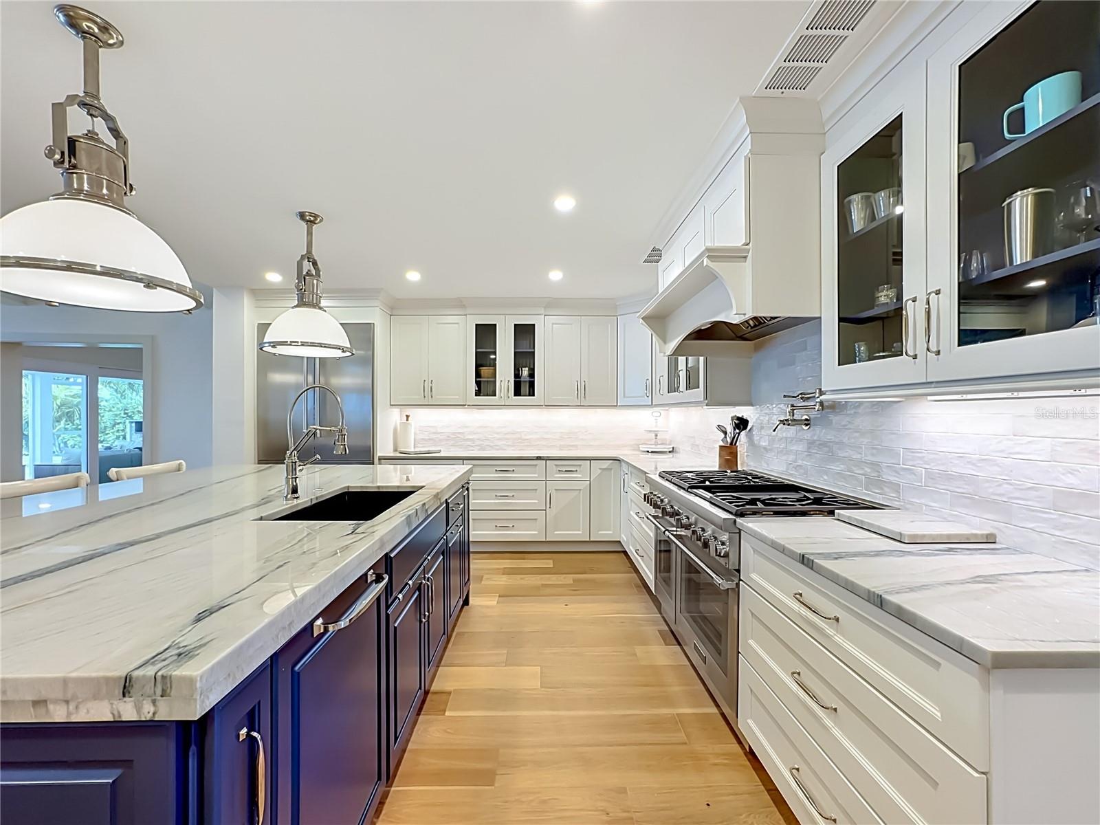605 KEY ROYALE DR, HOLMES BEACH, FL — photo 44