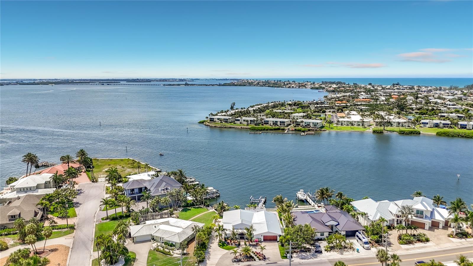 605 KEY ROYALE DR, HOLMES BEACH, FL — photo 2