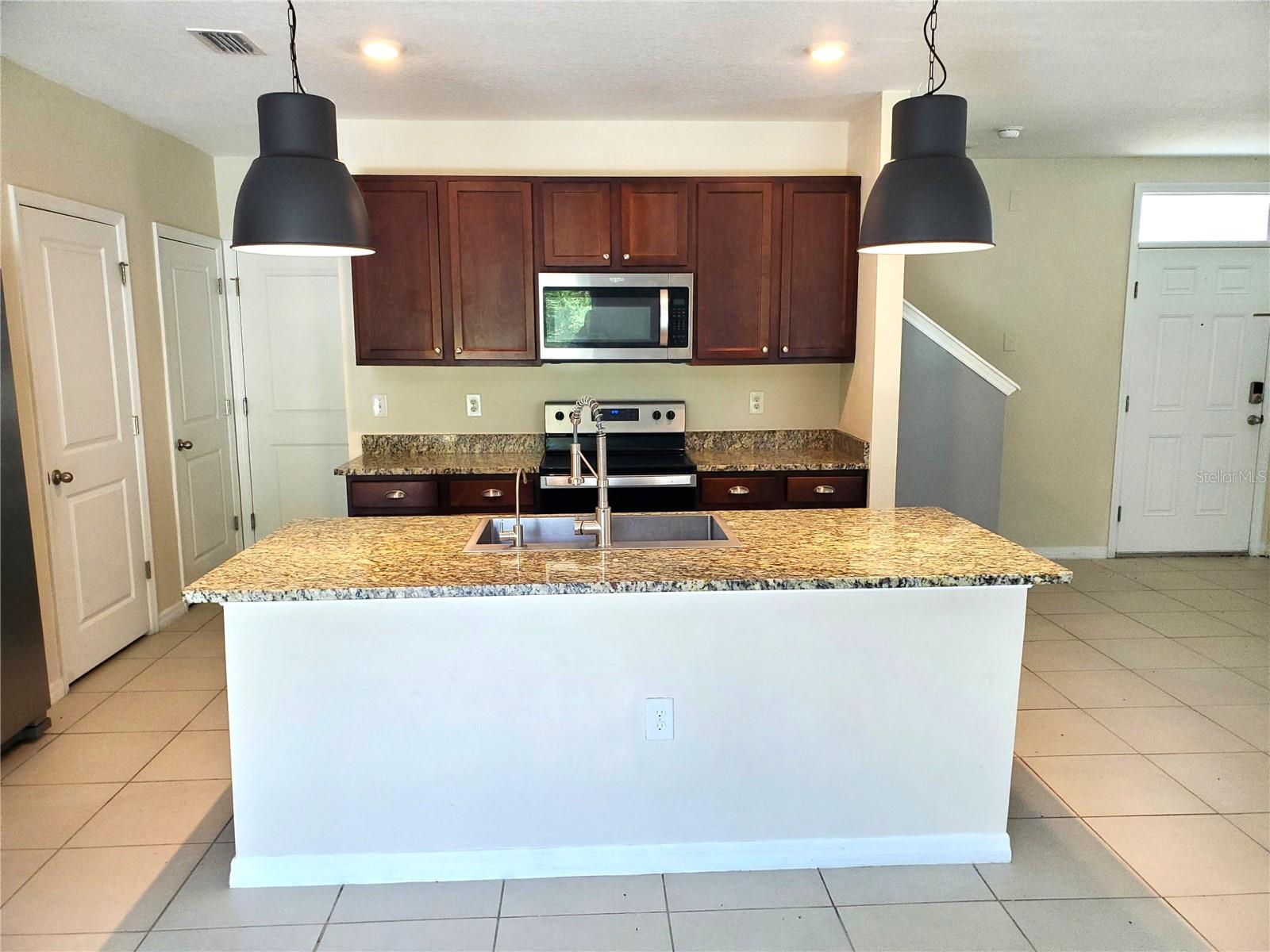 32871 BROOKS HAWK LN, WESLEY CHAPEL, FL — photo 16