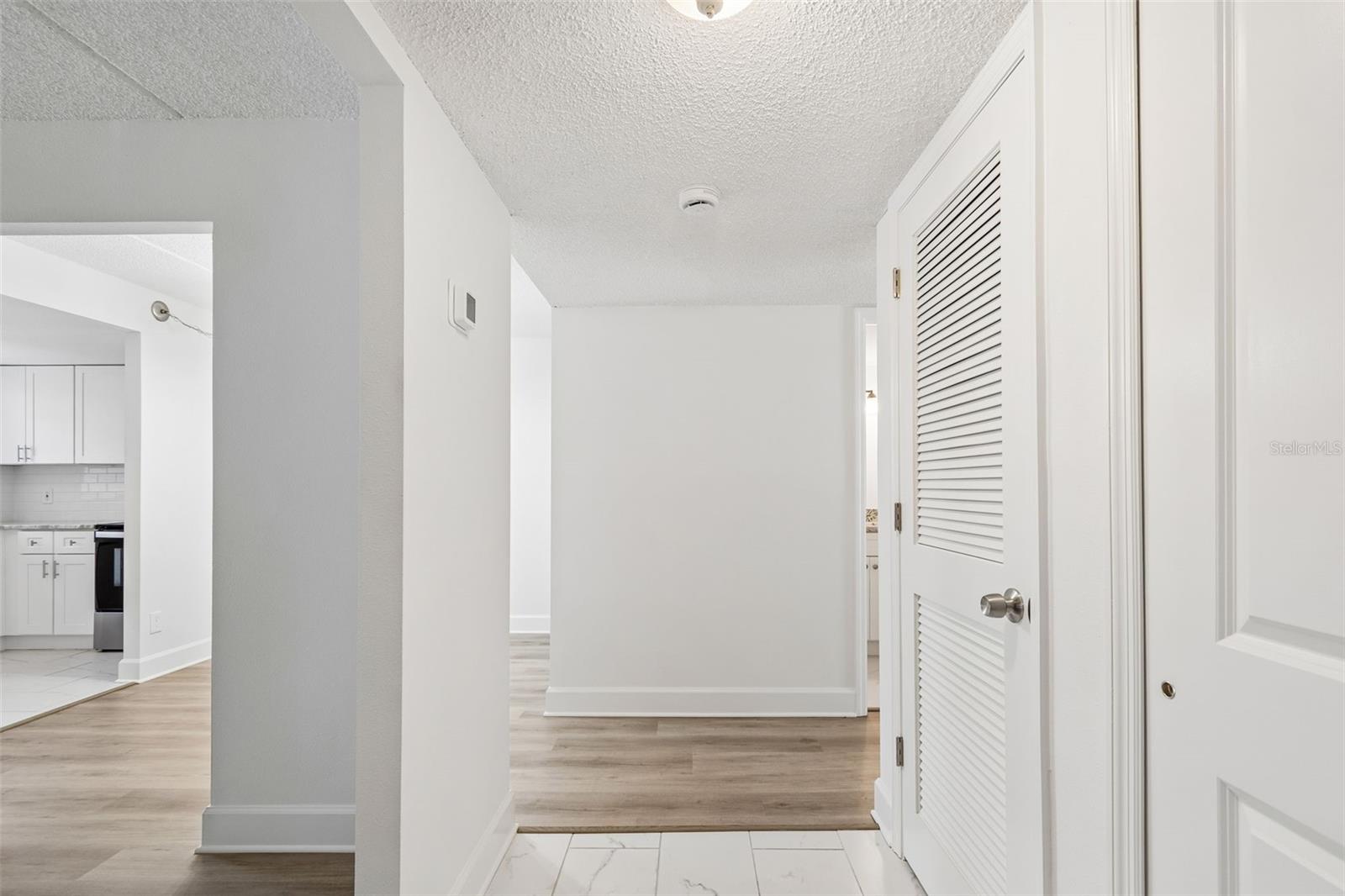 8460 13TH ST N #B, ST PETERSBURG, FL — photo 13