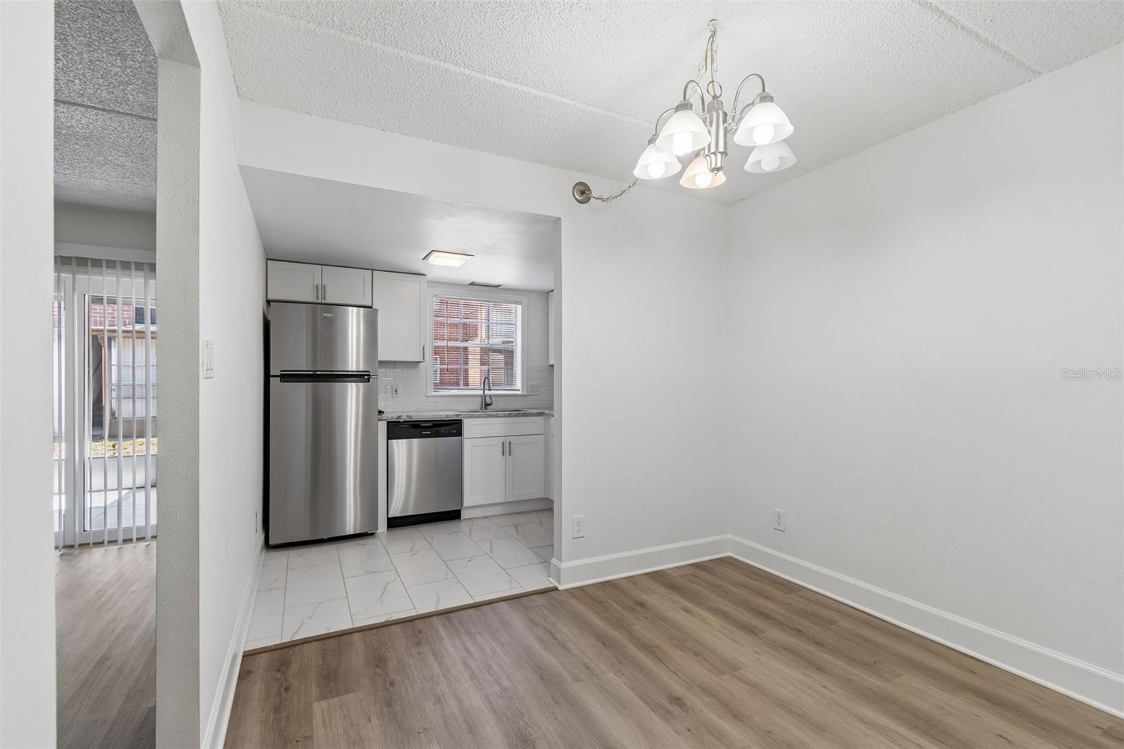 8460 13TH ST N #B, ST PETERSBURG, FL — photo 27