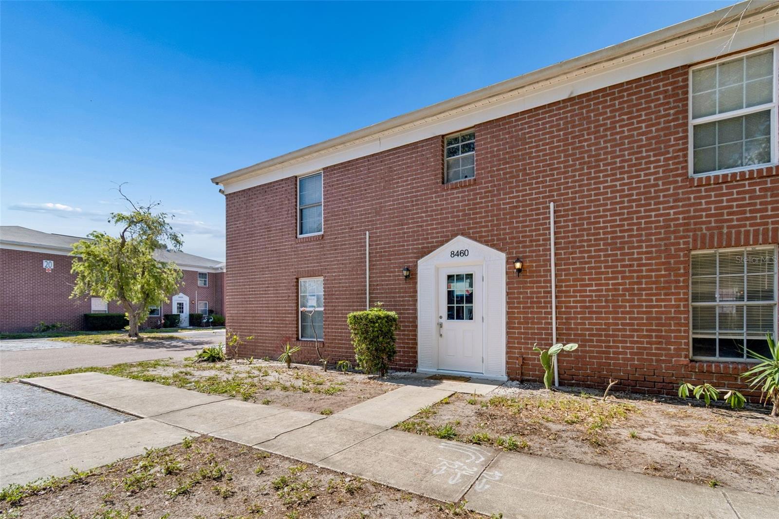 8460 13TH ST N #B, ST PETERSBURG, FL — photo 35