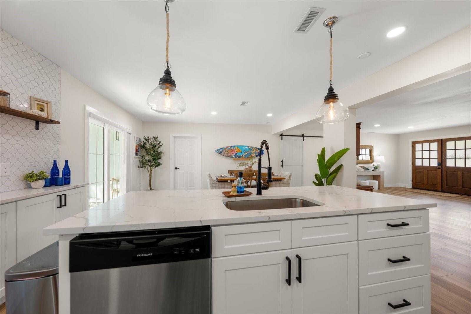 1736 GOLF VIEW DR, BELLEAIR, FL — photo 14