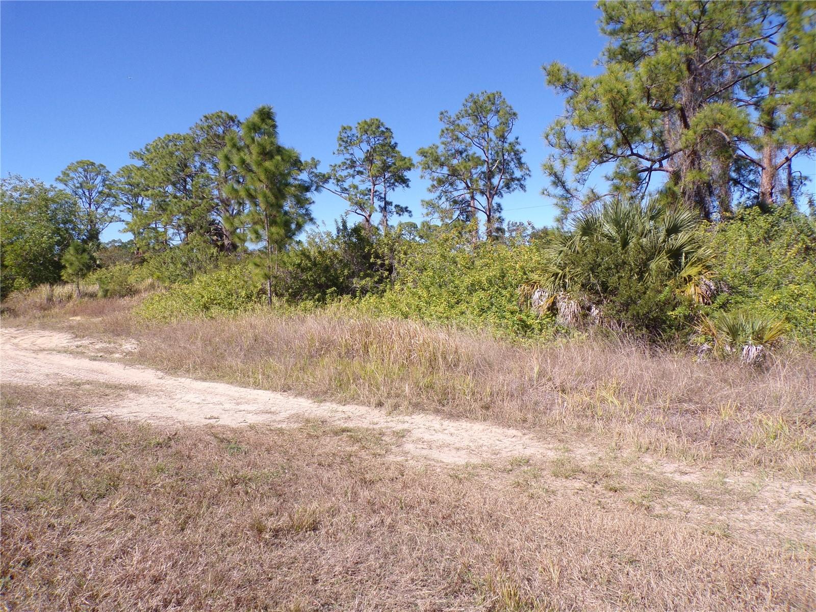 763 LONGBOW LN, LEHIGH ACRES, FL — photo 15