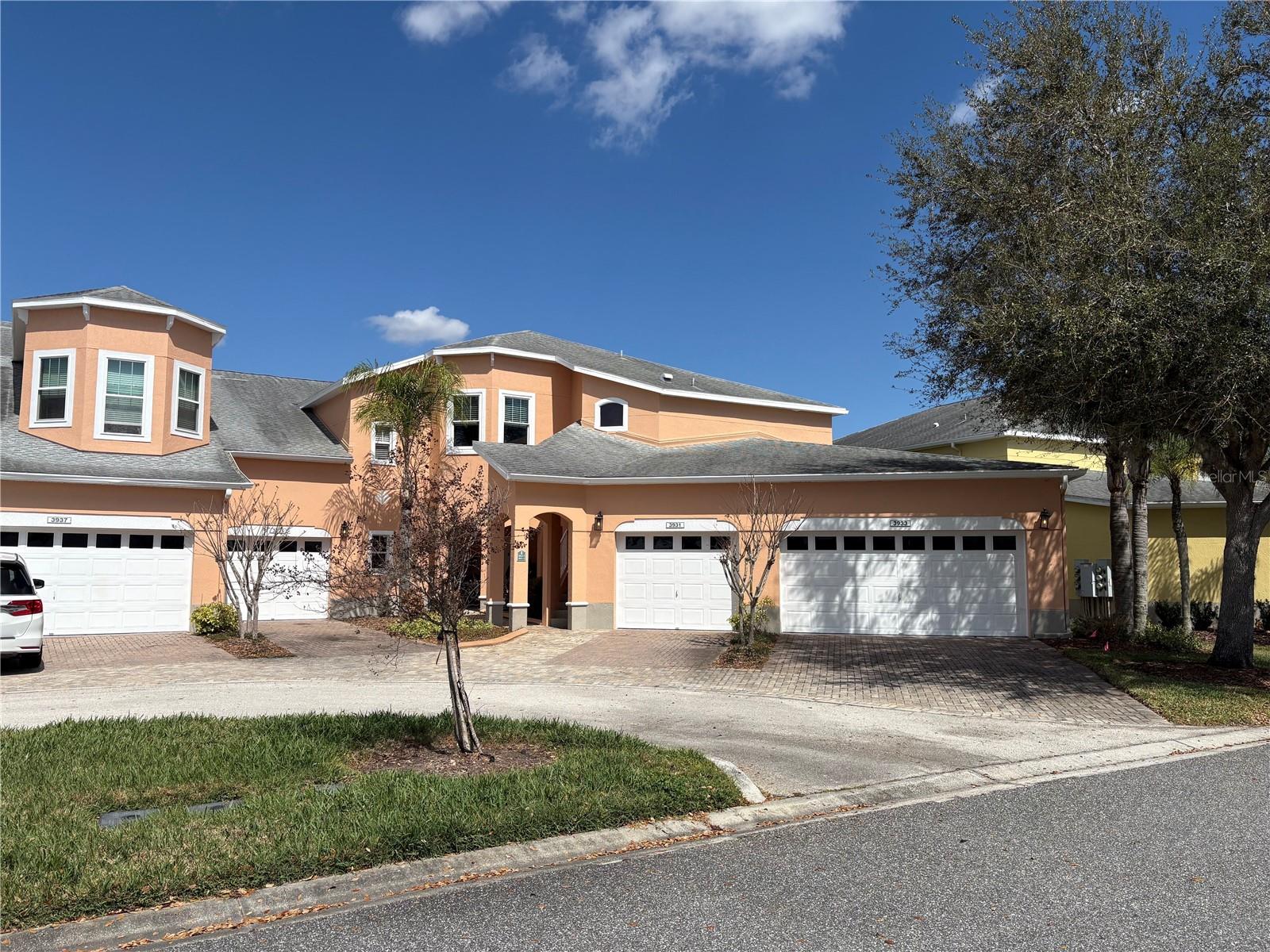 3933 SERENADE LN, LAKELAND, FL