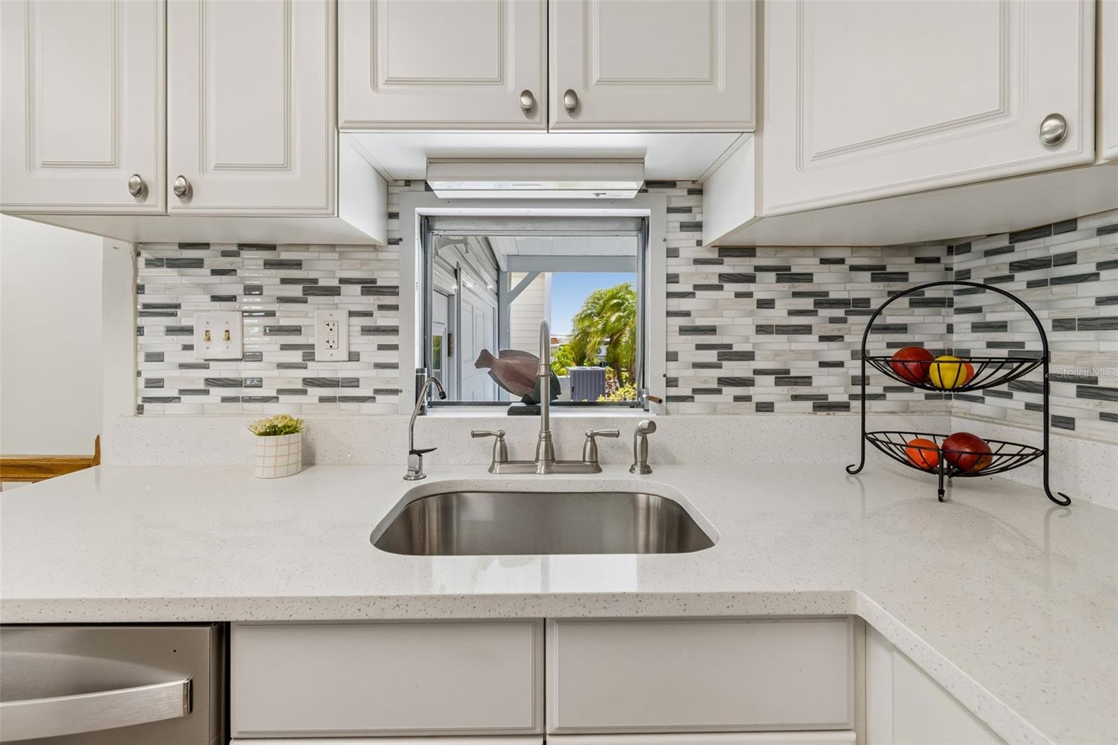 7186 MOUNT ARLINGTON DR NE #421, ST PETERSBURG, FL — photo 15
