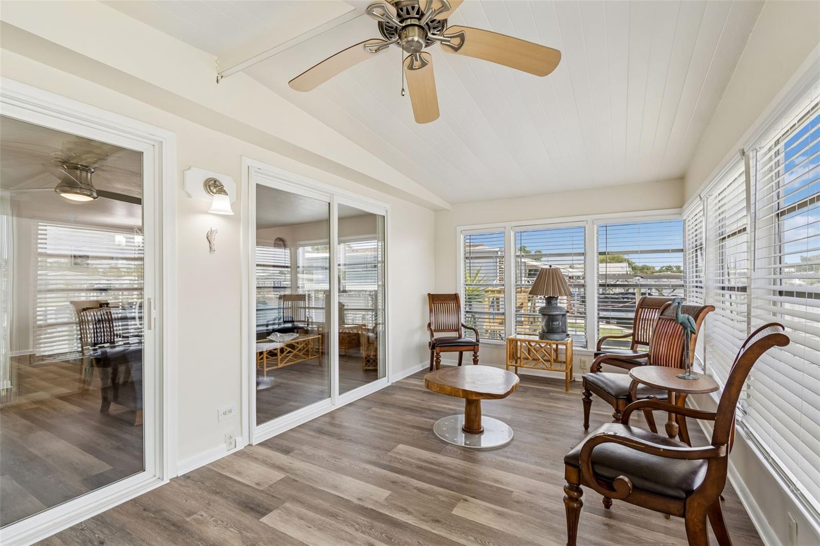 7186 MOUNT ARLINGTON DR NE #421, ST PETERSBURG, FL — photo 27