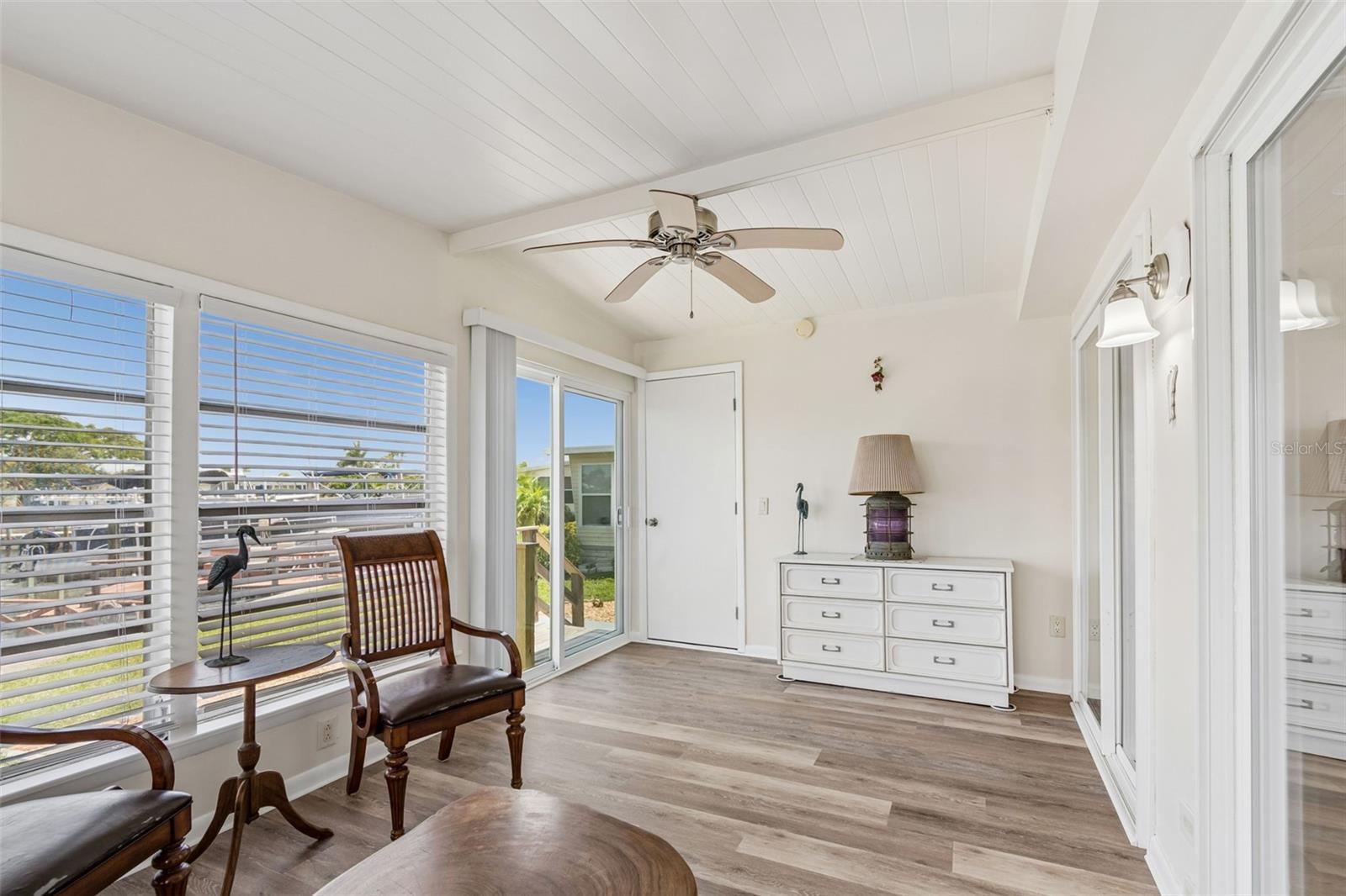 7186 MOUNT ARLINGTON DR NE #421, ST PETERSBURG, FL — photo 28