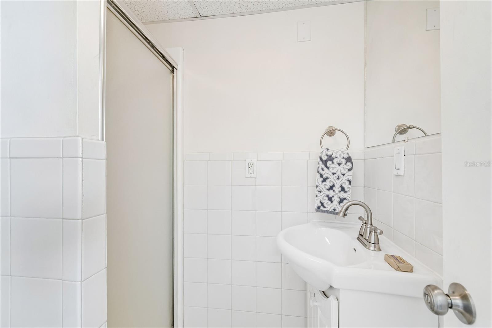 7186 MOUNT ARLINGTON DR NE #421, ST PETERSBURG, FL — photo 36
