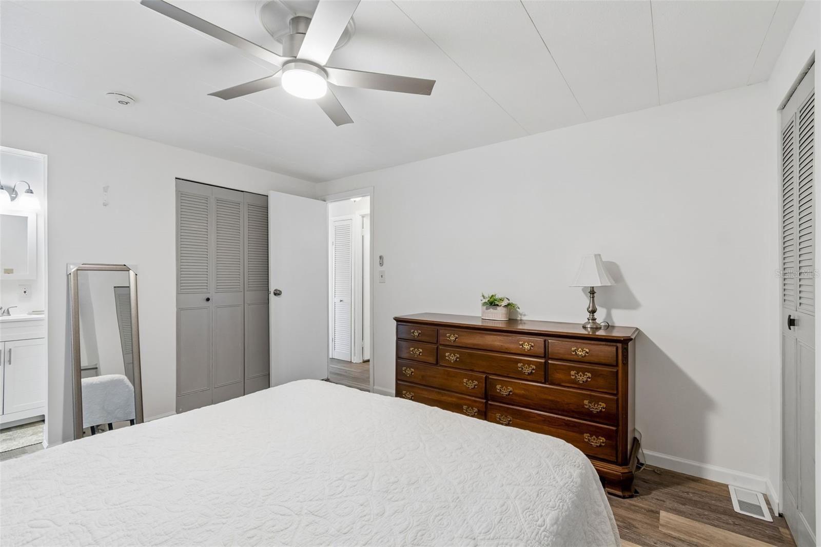 7186 MOUNT ARLINGTON DR NE #421, ST PETERSBURG, FL — photo 41