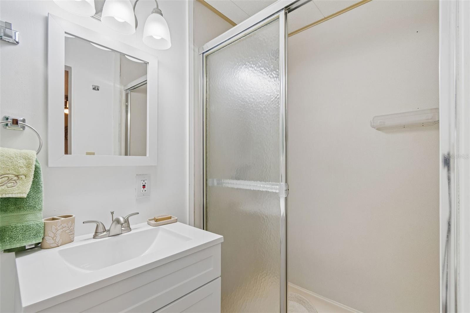 7186 MOUNT ARLINGTON DR NE #421, ST PETERSBURG, FL — photo 43