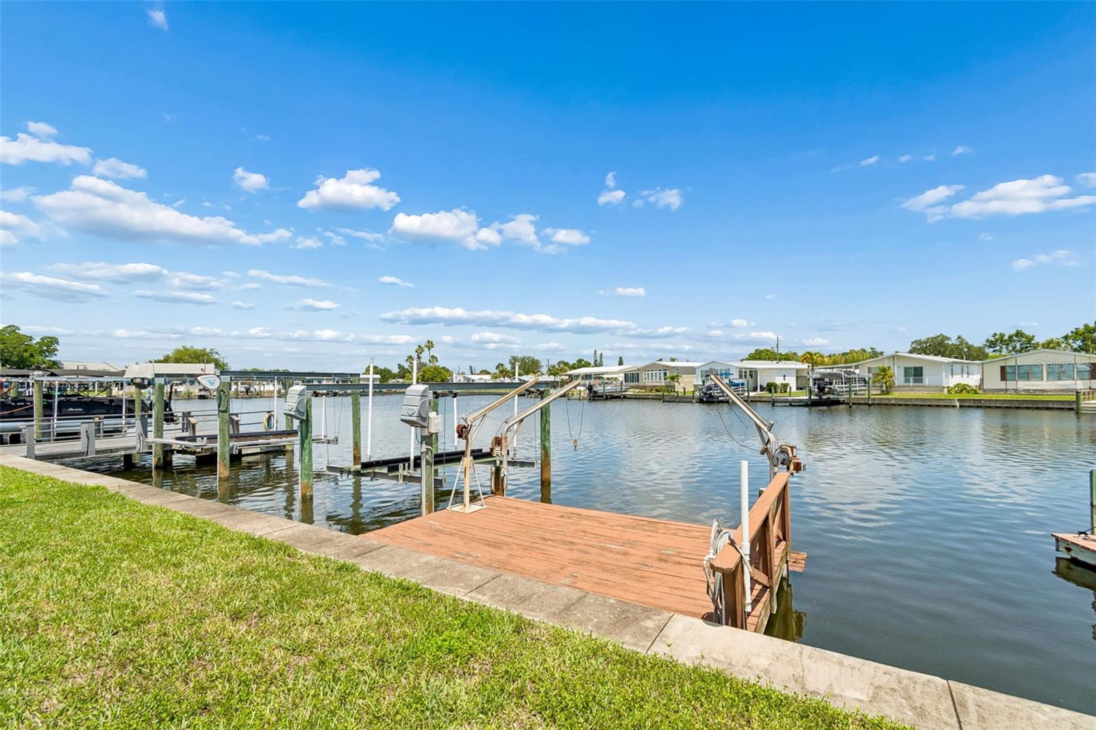 7186 MOUNT ARLINGTON DR NE #421, ST PETERSBURG, FL — photo 53