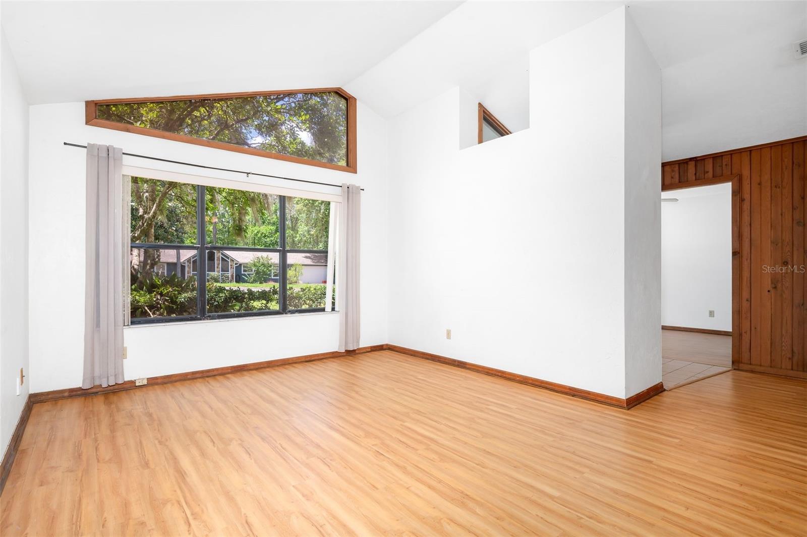1301 NW 94TH ST, GAINESVILLE, FL — photo 4