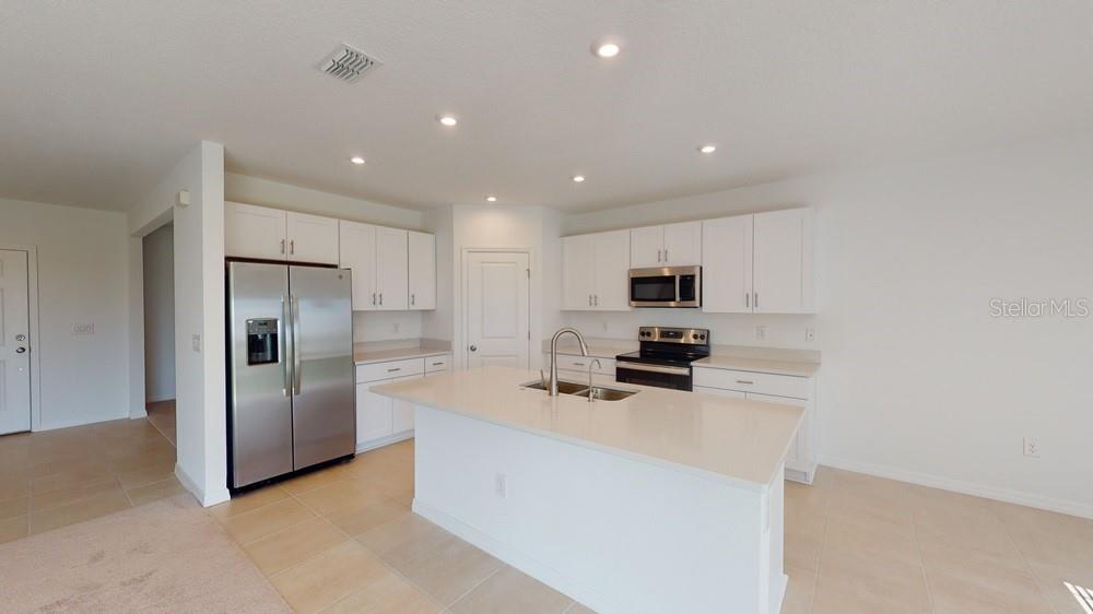 6753 EQUINOX LN N, NORTH FORT MYERS, FL — photo 9