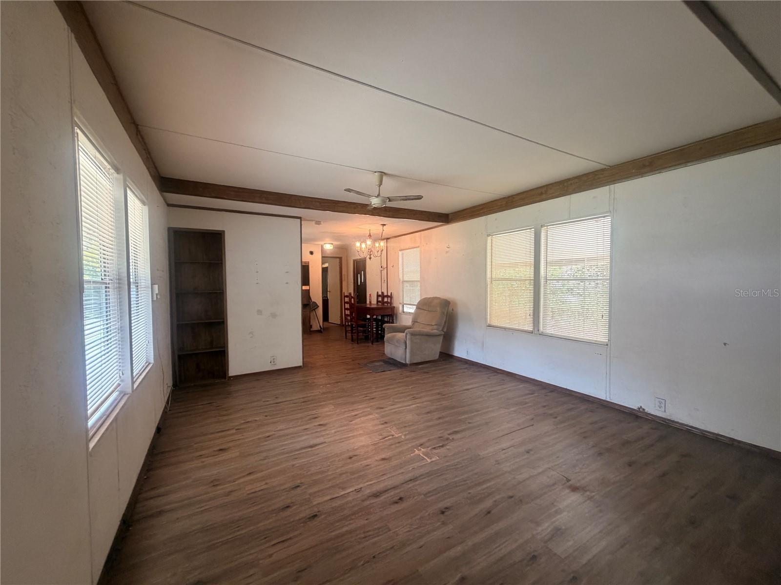 8582 W ADMIRAL BYRD LN, CRYSTAL RIVER, FL — photo 4