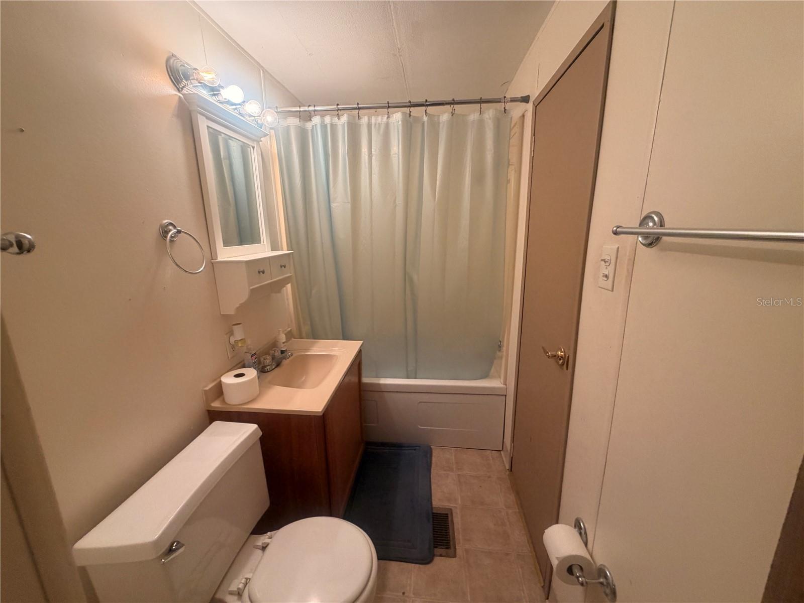 8582 W ADMIRAL BYRD LN, CRYSTAL RIVER, FL — photo 11