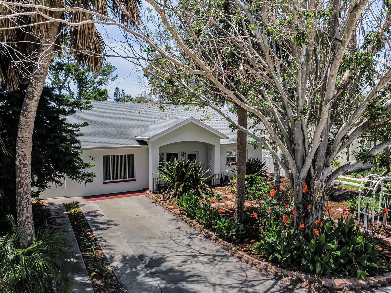 720 BRUCE AVE, CLEARWATER BEACH, FL — photo 5