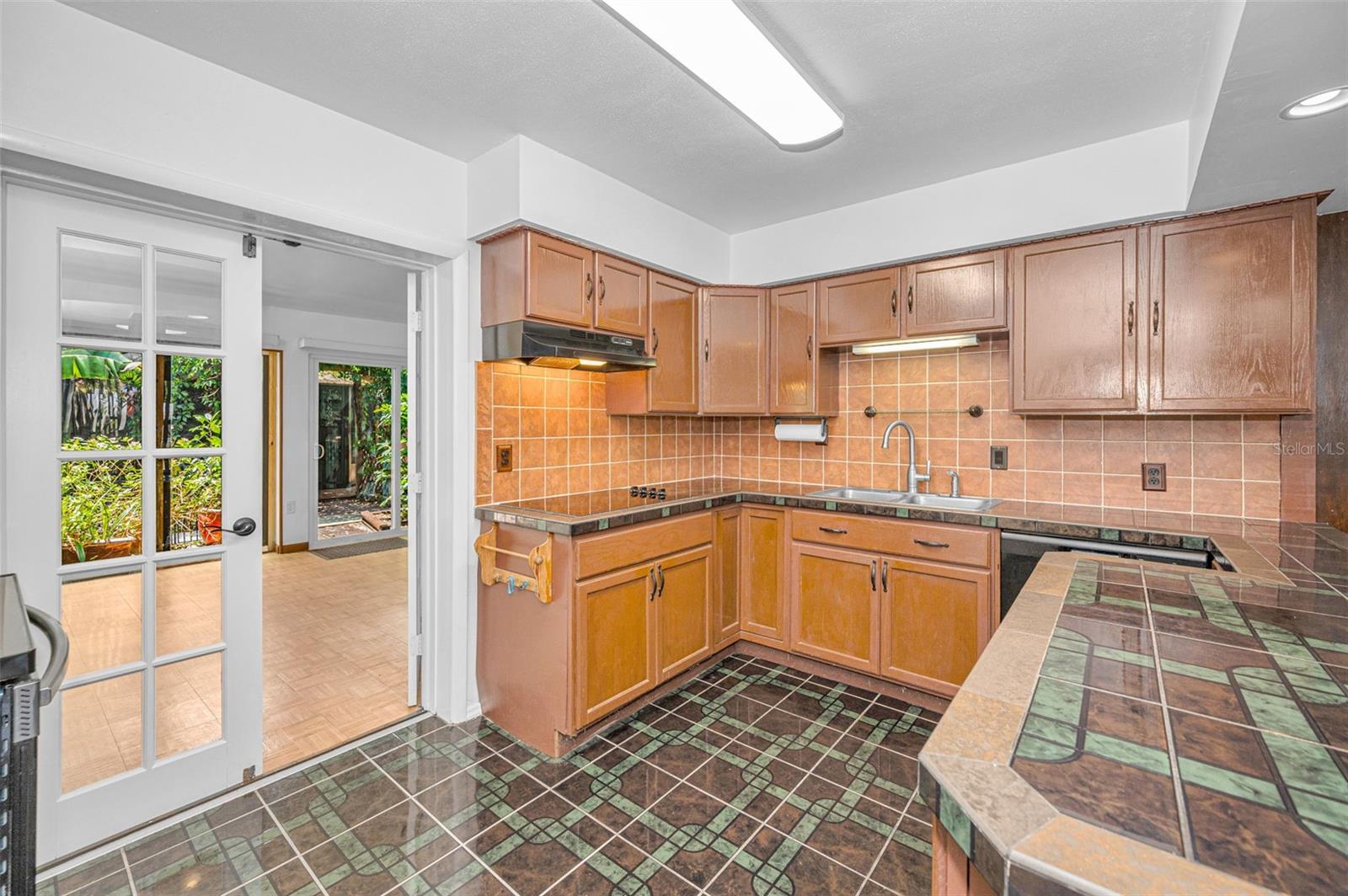 720 BRUCE AVE, CLEARWATER BEACH, FL — photo 14