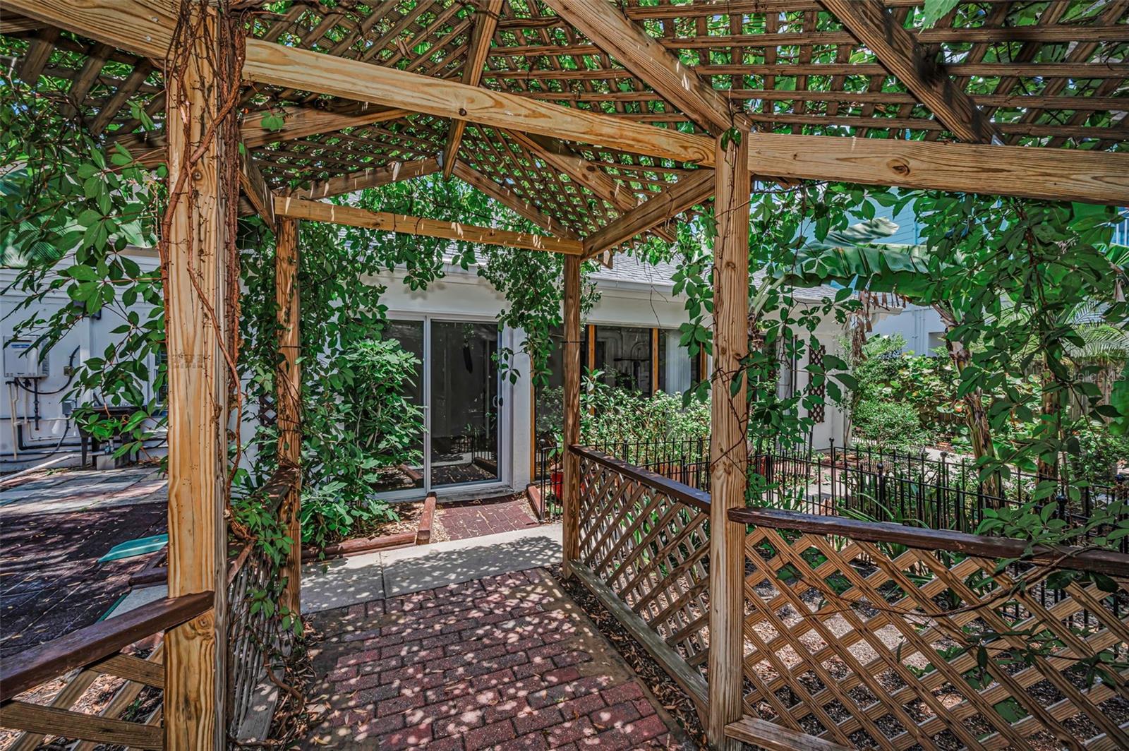 720 BRUCE AVE, CLEARWATER BEACH, FL — photo 44