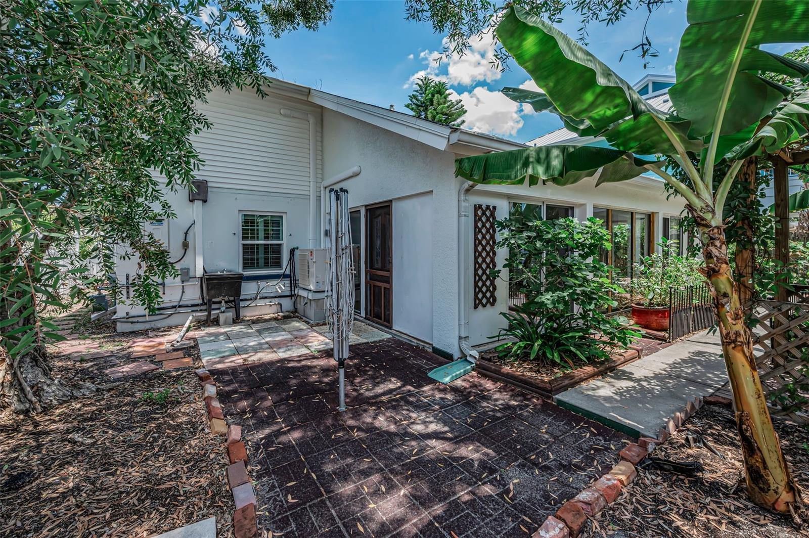 720 BRUCE AVE, CLEARWATER BEACH, FL — photo 46