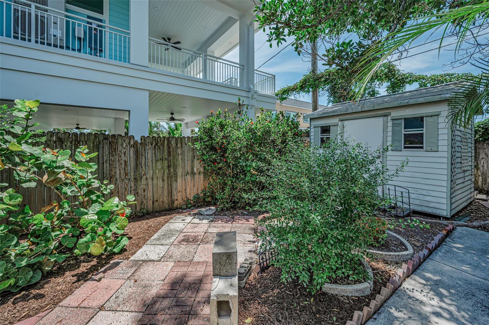 720 BRUCE AVE, CLEARWATER BEACH, FL — photo 48