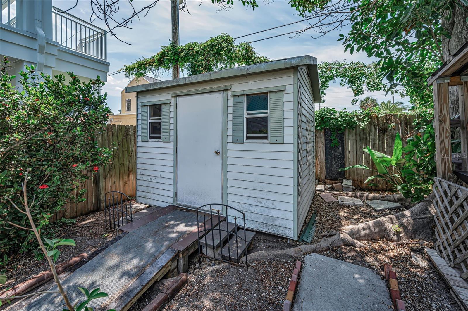 720 BRUCE AVE, CLEARWATER BEACH, FL — photo 49