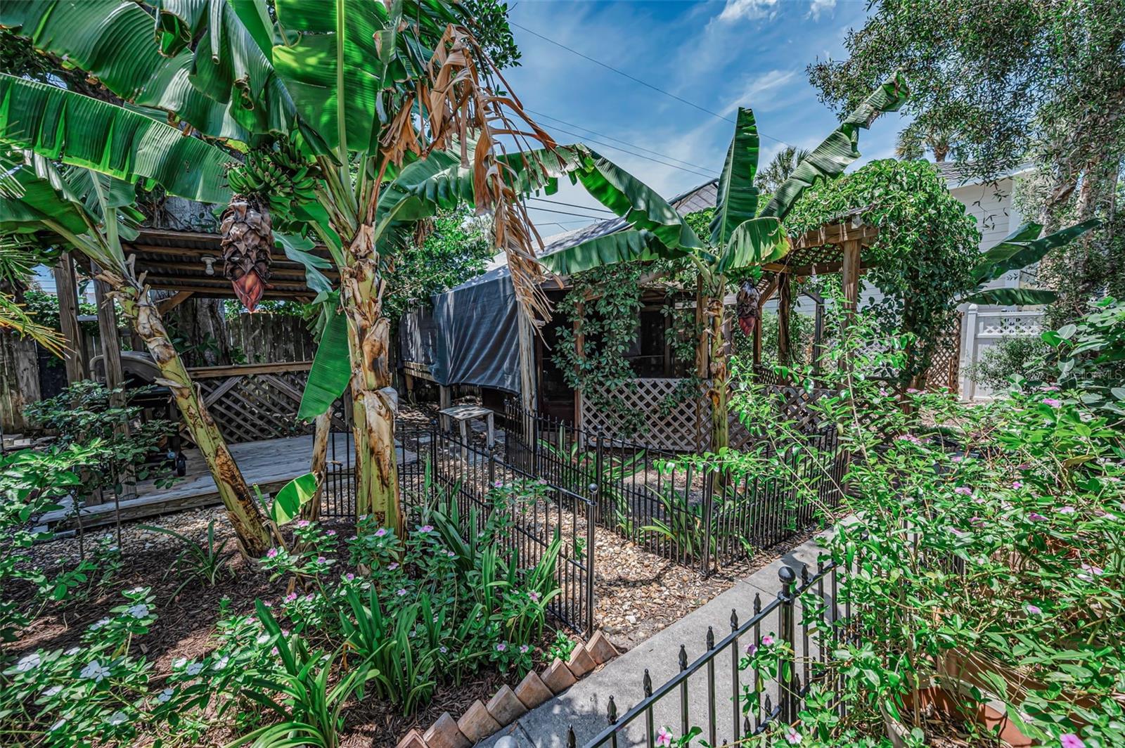 720 BRUCE AVE, CLEARWATER BEACH, FL — photo 51