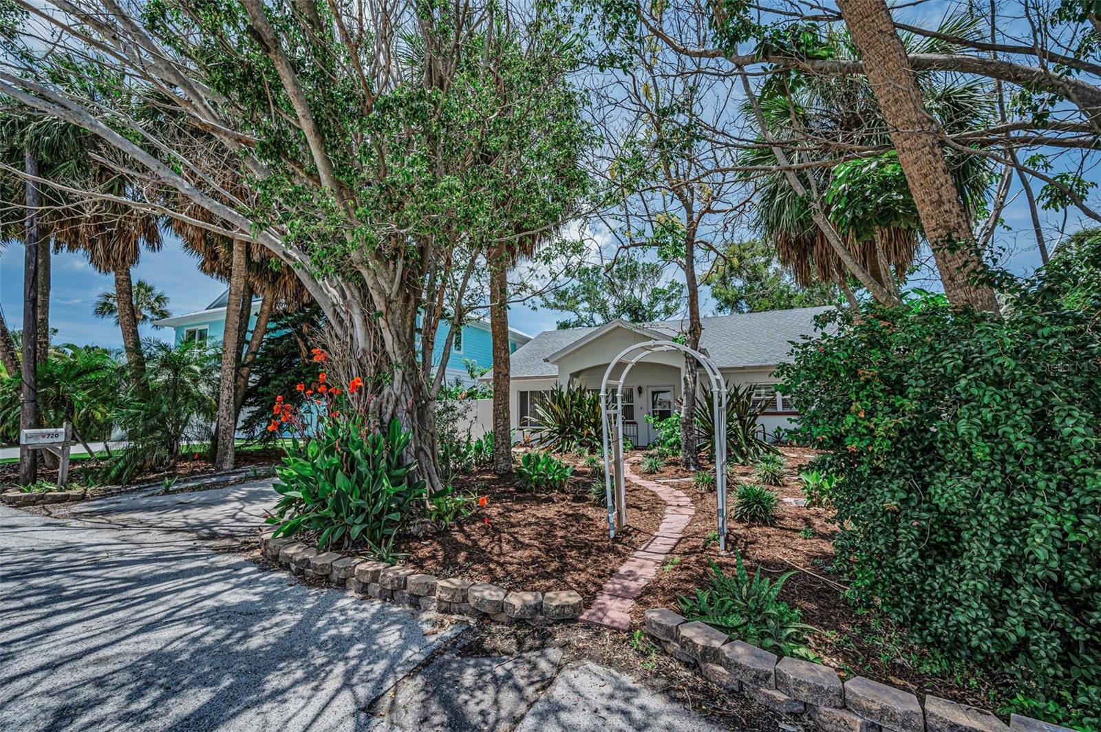 720 BRUCE AVE, CLEARWATER BEACH, FL — photo 63