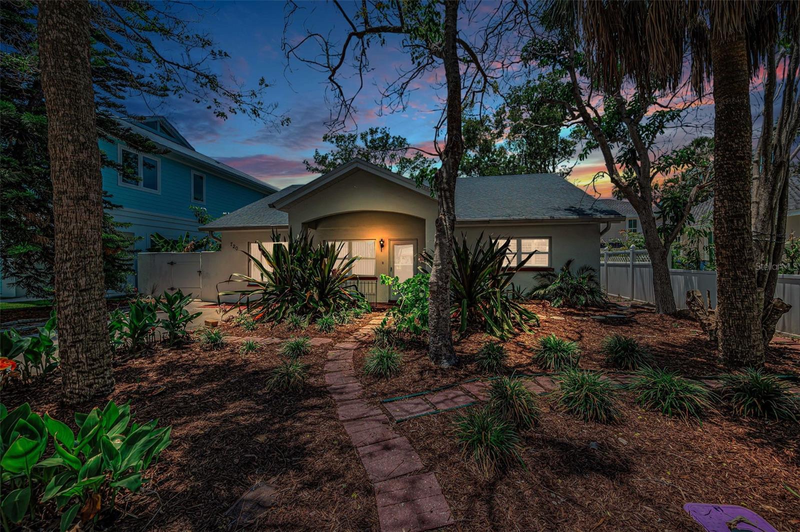 720 BRUCE AVE, CLEARWATER BEACH, FL — photo 72