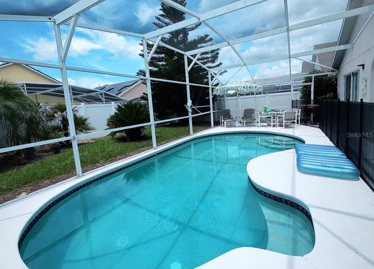 121 BLOOMINGDALE DR, DAVENPORT, FL — photo 2