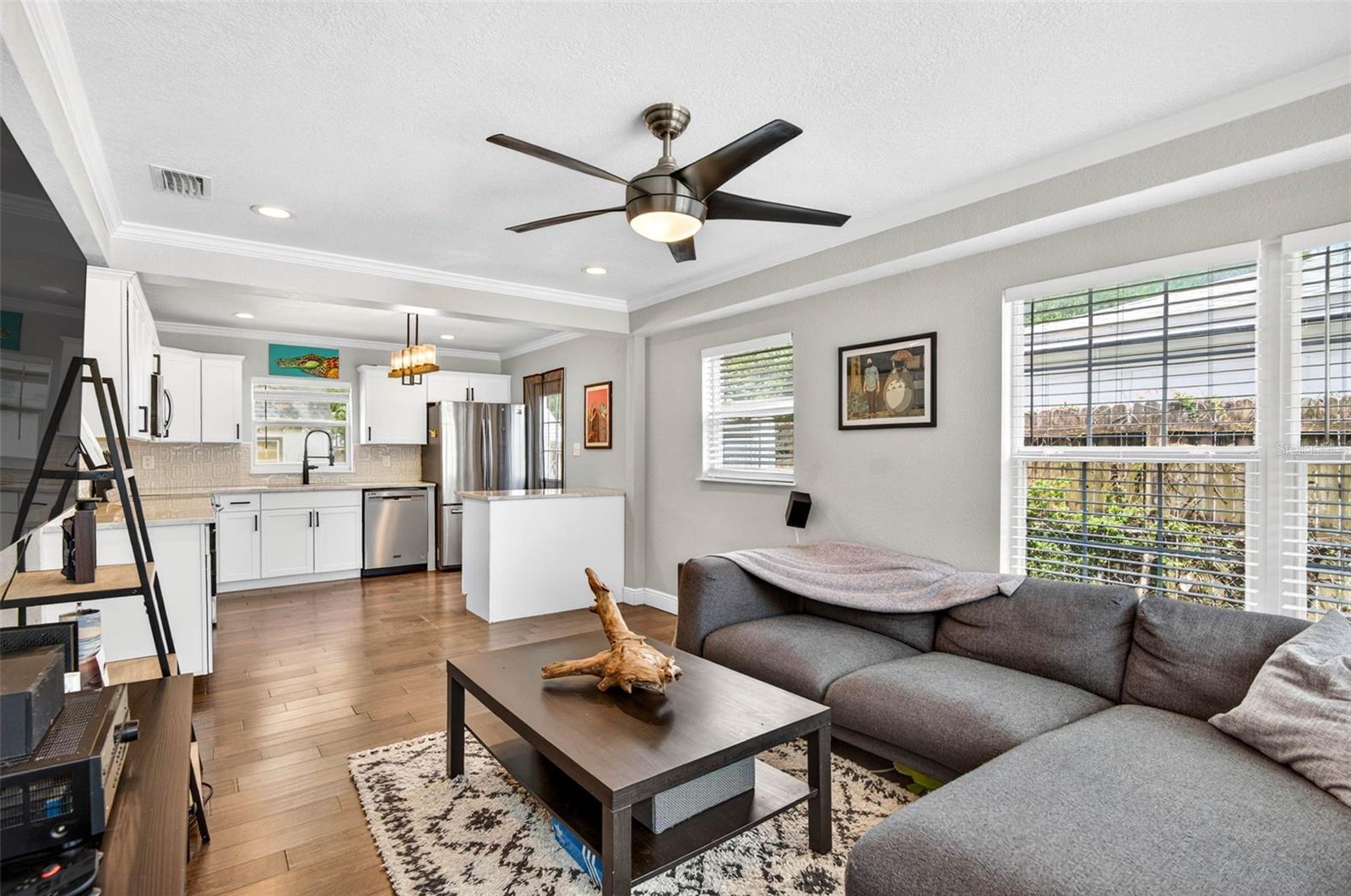 1610 E PARIS ST, TAMPA, FL — photo 4