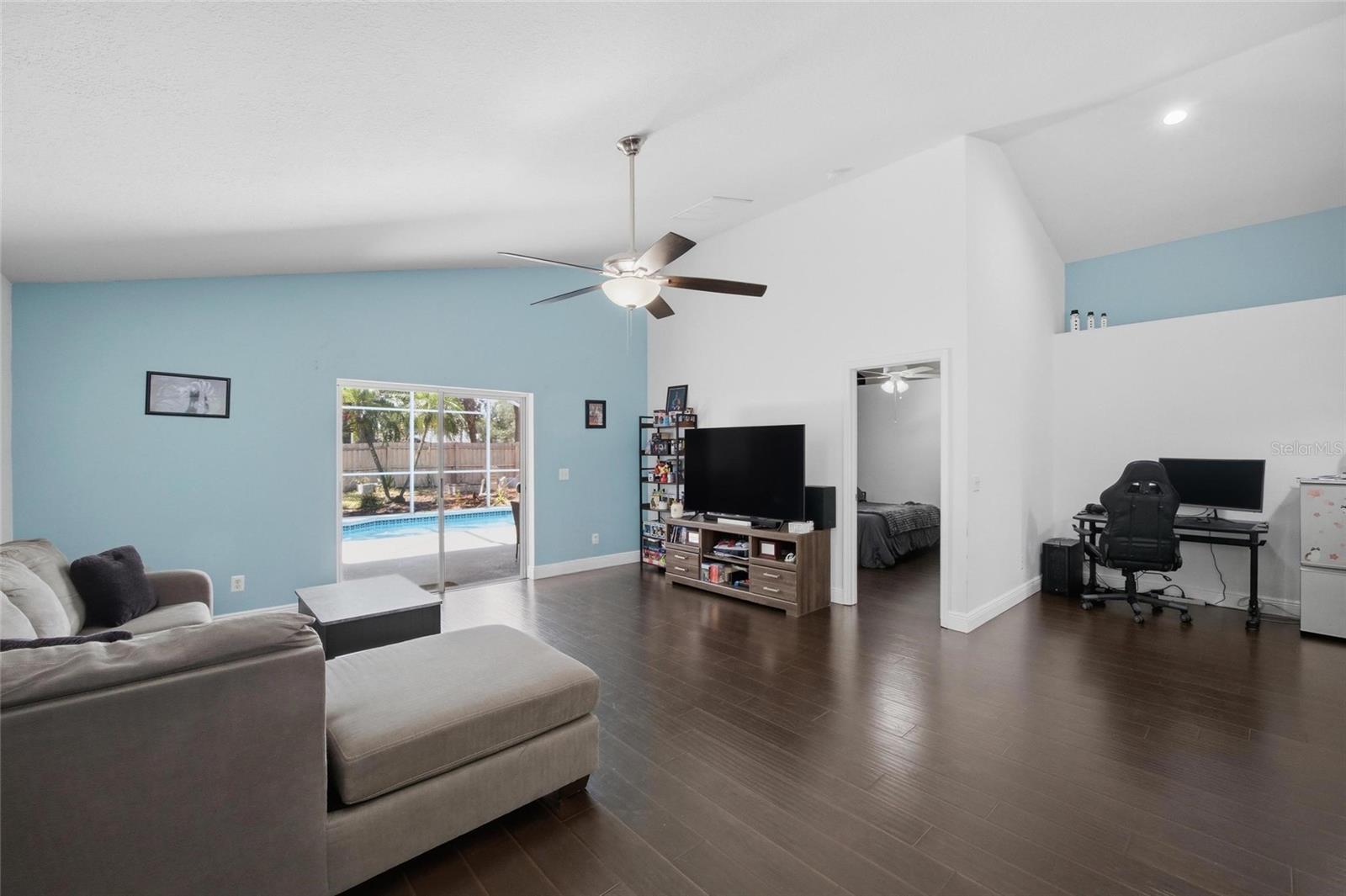 7611 WILTSHIRE PARK PL, APOLLO BEACH, FL — photo 8
