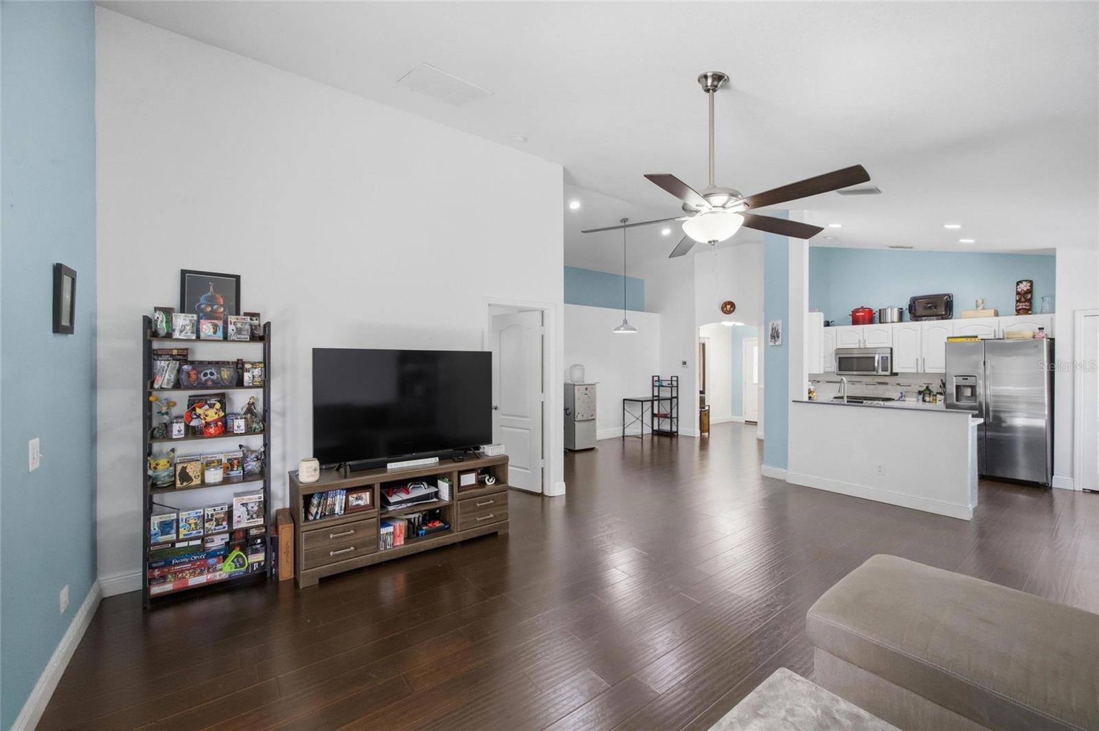 7611 WILTSHIRE PARK PL, APOLLO BEACH, FL — photo 9