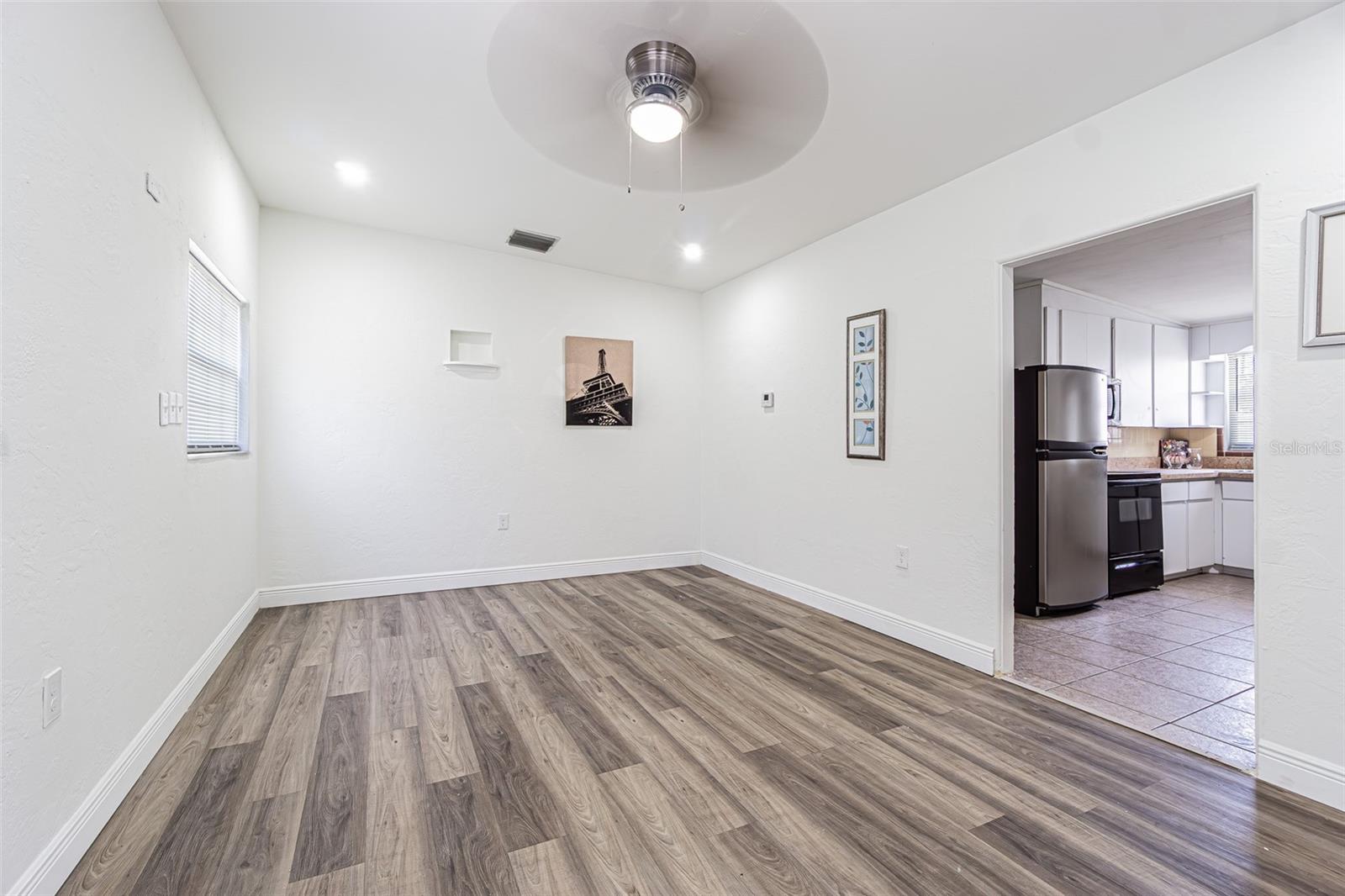 1627 28TH ST N, ST PETERSBURG, FL — photo 11