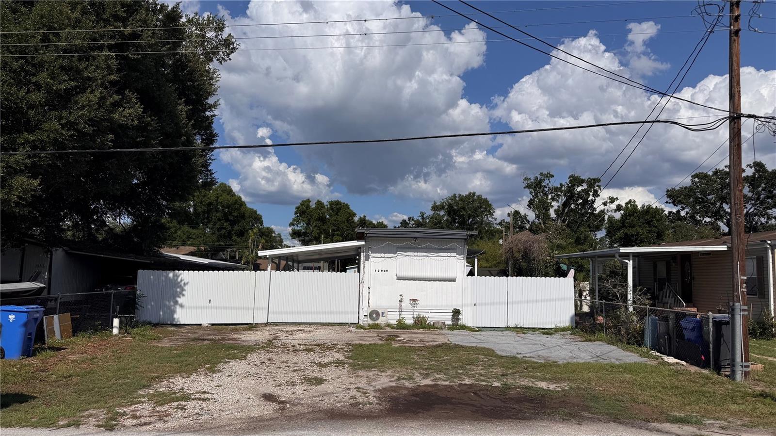 12909 FOUR OAKS RD, TAMPA, FL — photo 2