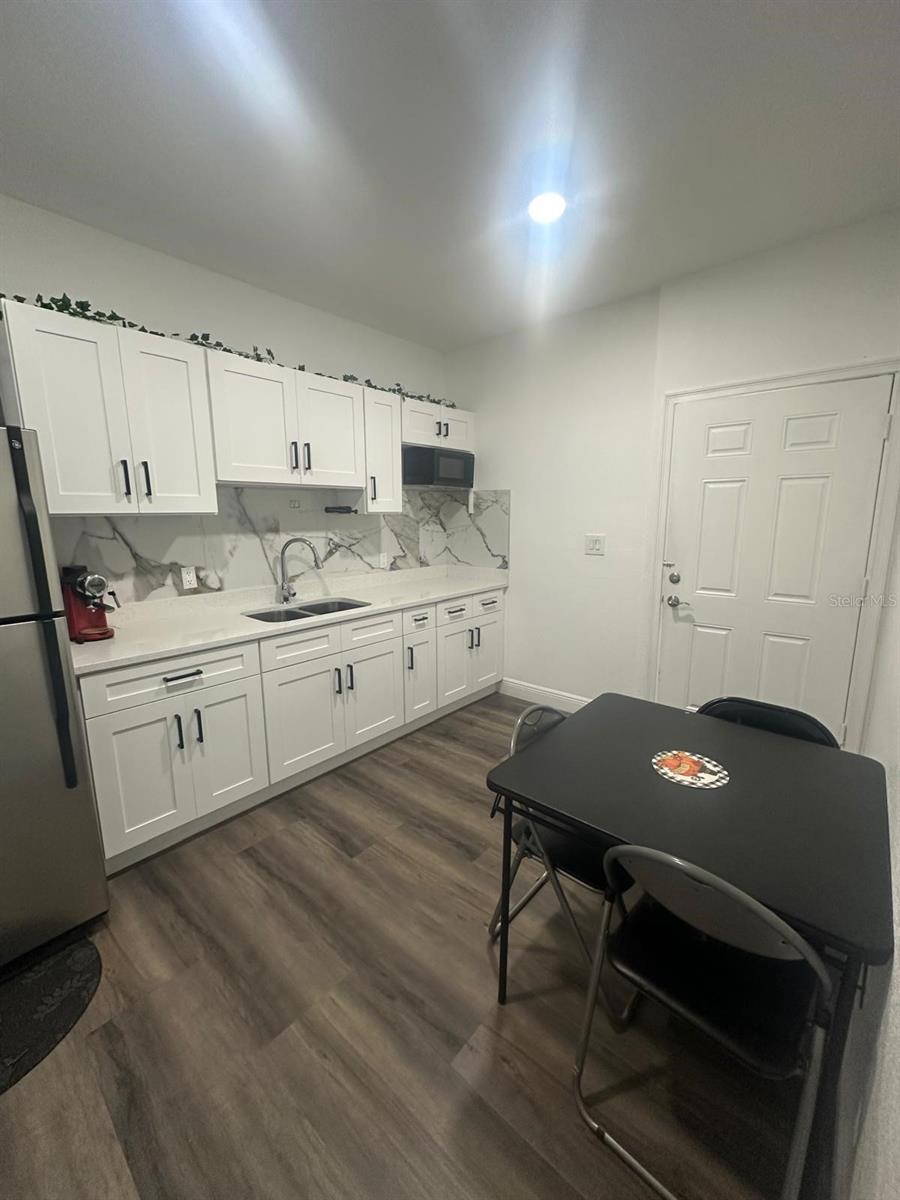 12909 FOUR OAKS RD, TAMPA, FL — photo 24