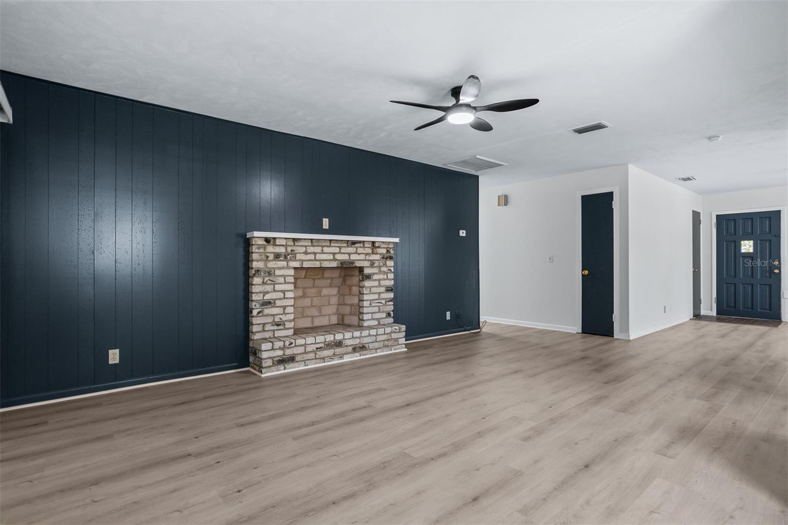 812 W WARREN AVE, TAMPA, FL — photo 5