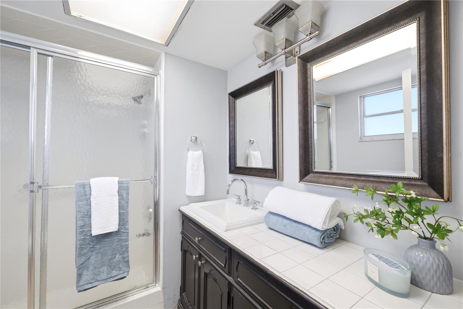 5108 BRITTANY DR S #506, ST PETERSBURG, FL — photo 40