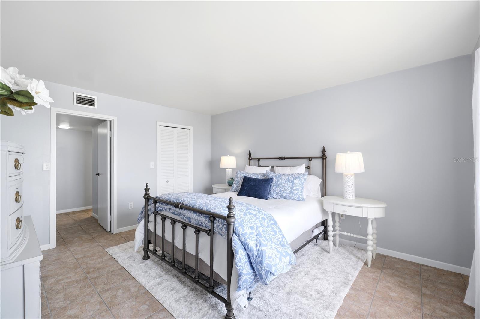 5108 BRITTANY DR S #506, ST PETERSBURG, FL — photo 45