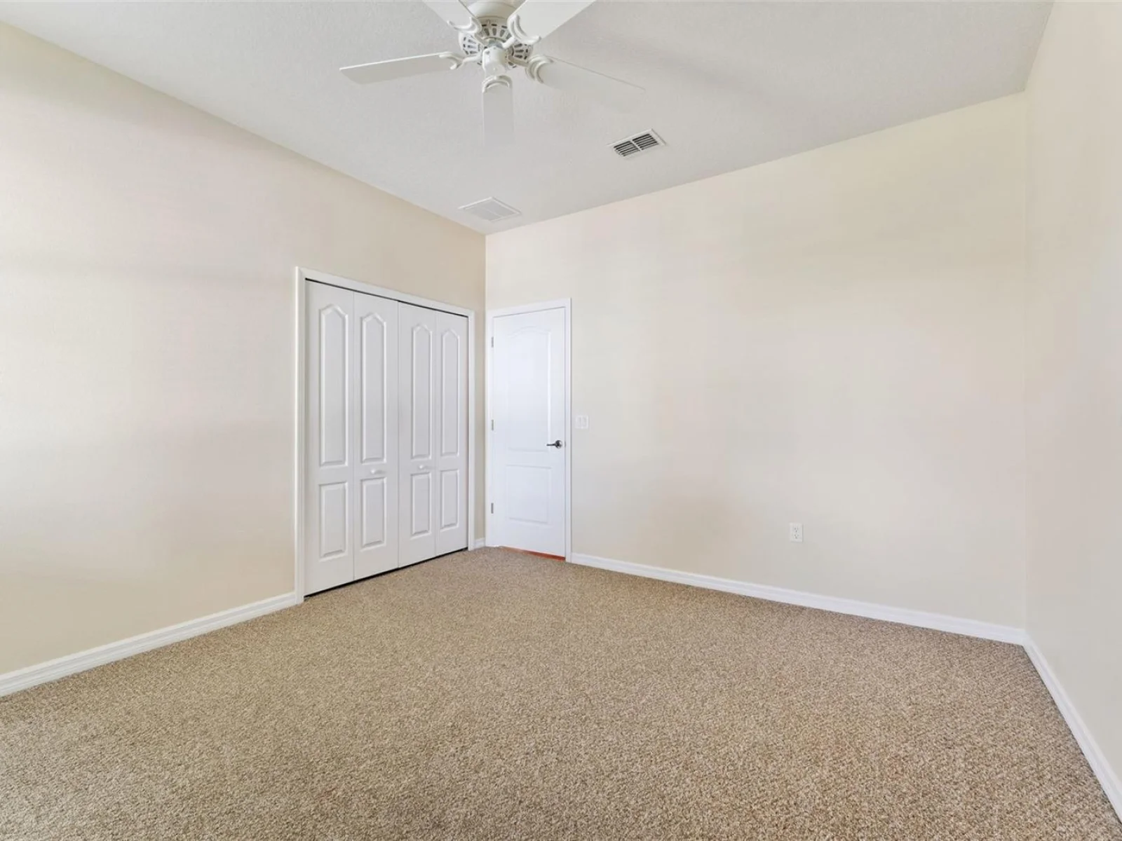 2942 SOUTHERN PINES LOOP, CLERMONT, FL — photo 32