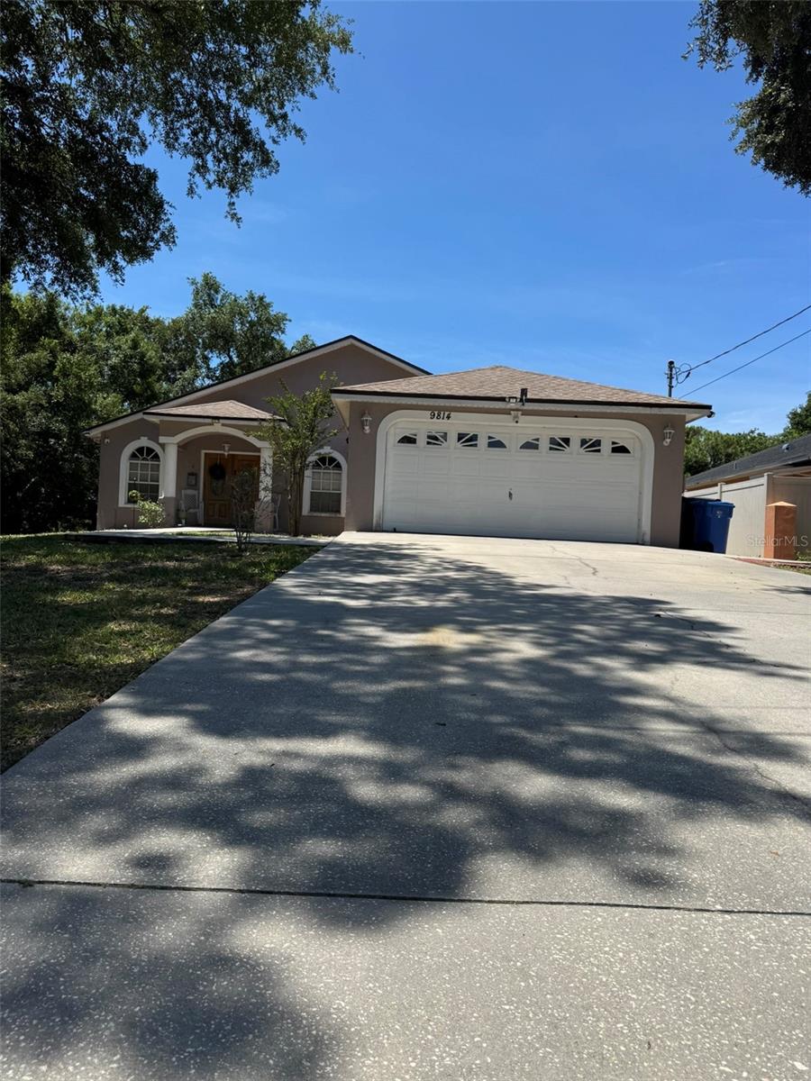 9814 OSLIN ST, TAMPA, FL