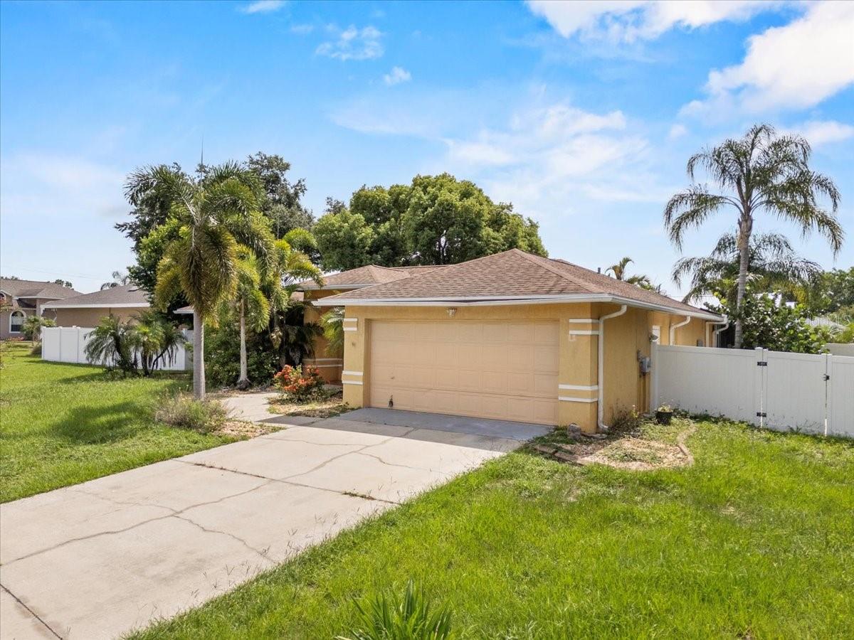 307 STERLING DR, WINTER HAVEN, FL